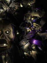 Halloween Skull Wreath, Halloween Wreath Battery Timer Light, Spooky Halloween Wreath (Free Shipping)