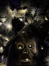 Halloween Skull Wreath, Halloween Wreath Battery Timer Light, Spooky Halloween Wreath (Free Shipping)