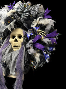 Halloween Skull Wreath, Halloween Wreath Battery Timer Light, Spooky Halloween Wreath (Free Shipping)