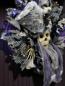 Halloween Skull Wreath, Halloween Wreath Battery Timer Light, Spooky Halloween Wreath (Free Shipping)