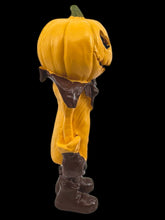 Halloween Pumpkin Man Figurine – 3D Pumpkin Head Halloween Decoration, 5.5 Inch Tabletop Shelf Décor