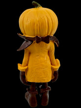 Halloween Pumpkin Man Figurine – 3D Pumpkin Head Halloween Decoration, 5.5 Inch Tabletop Shelf Décor