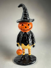 Halloween Pumpkin Witch Figurine – 3D Pumpkin Man with Witch Hat, 7 Inch Tabletop Décor (Copy)