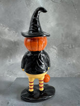 Halloween Pumpkin Witch Figurine – 3D Pumpkin Man with Witch Hat, 7 Inch Tabletop Décor (Copy)