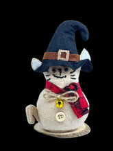 Halloween Felt Cat Shelf Sitter Set – Witch Hat Cat Tabletop Décor, Spooky Halloween Cat Decoration