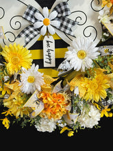 Bumble Bee Wreath for Front Door, Bee Happy Summer Wreath, Yellow Daisy Hydrangea Farmhouse Wreath, 28 Inch Bumblebee Door Decor